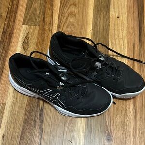 ASICS women’s pickleball shoes